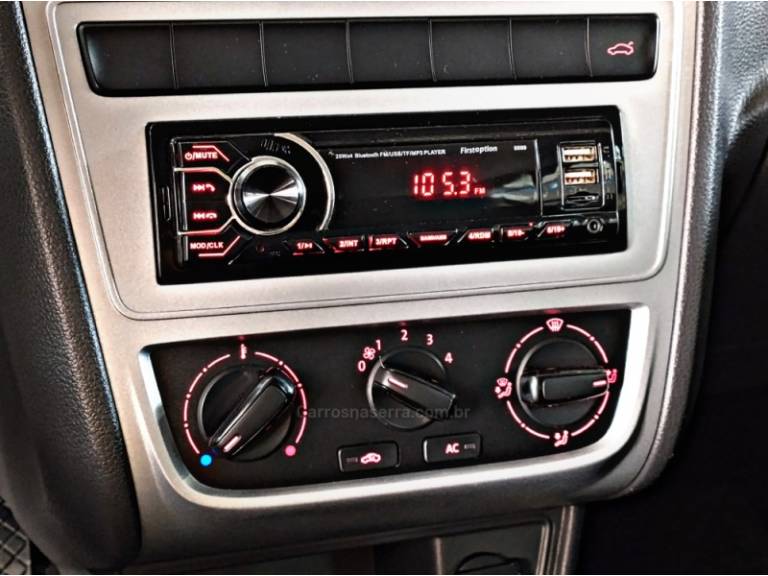 VOLKSWAGEN - GOL - 2015/2015 - Branca - R$ 44.900,00